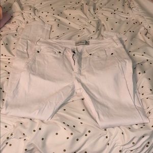 White skinny jeans